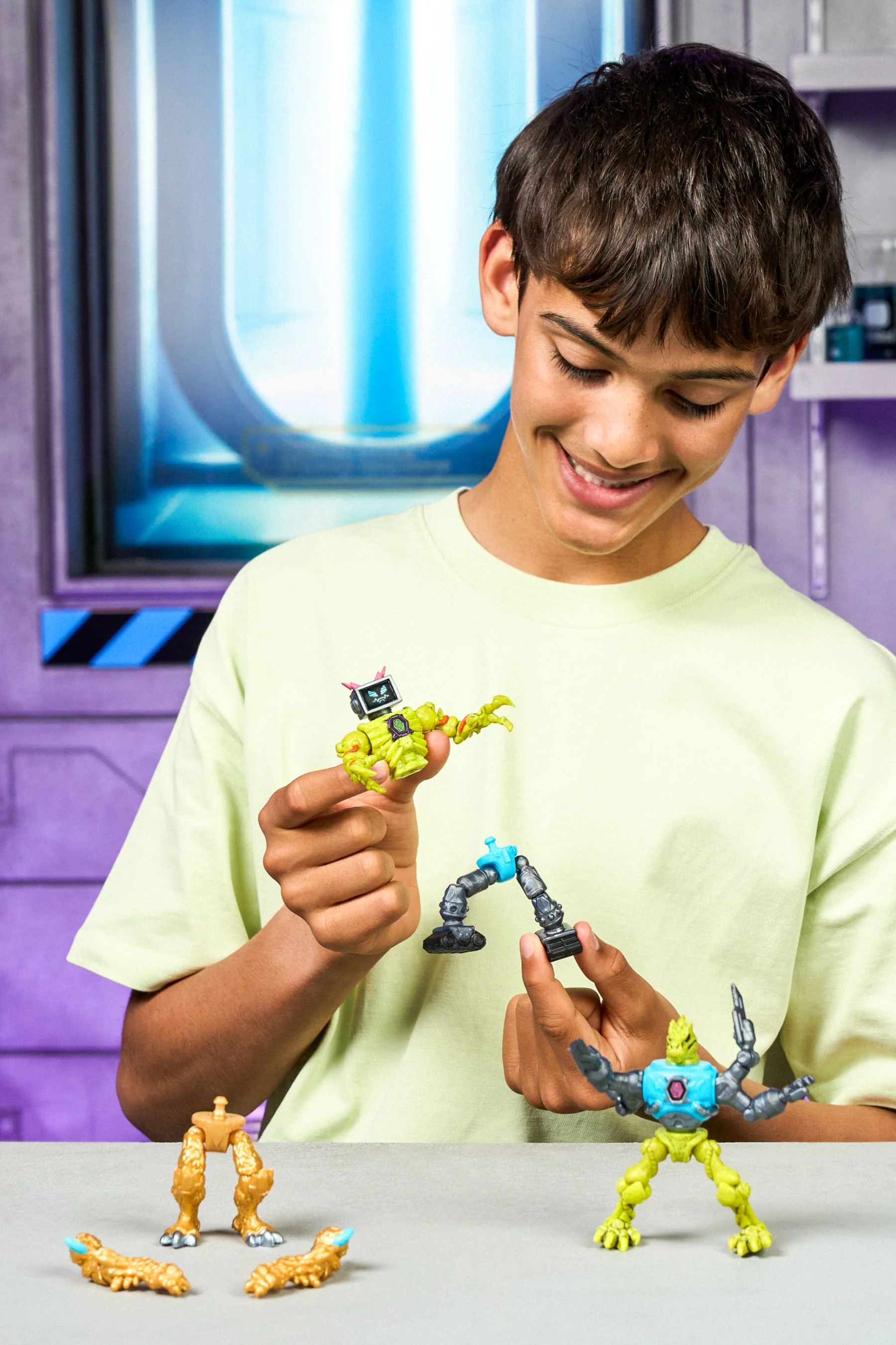 MrBeast Lab Hybrids Action Figure 2-pack – Hyper Fusion Series - Image 33