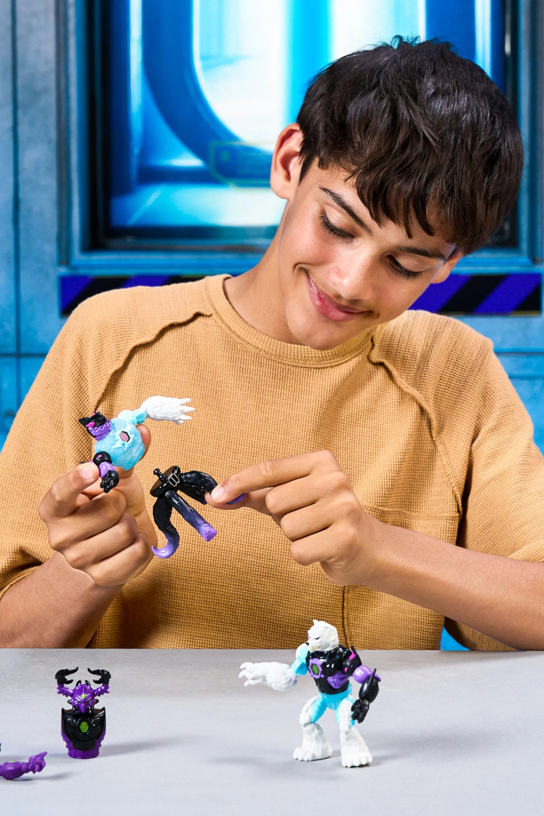 MrBeast Lab Hybrids Action Figure 2-pack – Hyper Fusion Series - Image 8